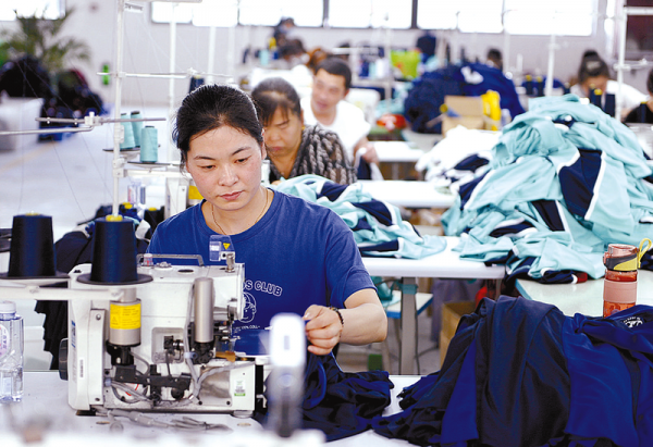 潮流新风尚 探索当代服装服饰的视觉盛宴